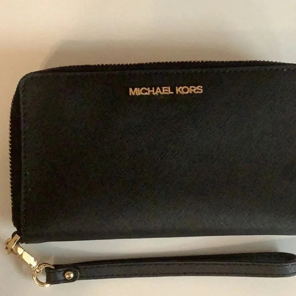 Michael Kors Jet Set Zip Around Phone Holder Wallet Wristlet Black Preloved - Picture 2 of 5